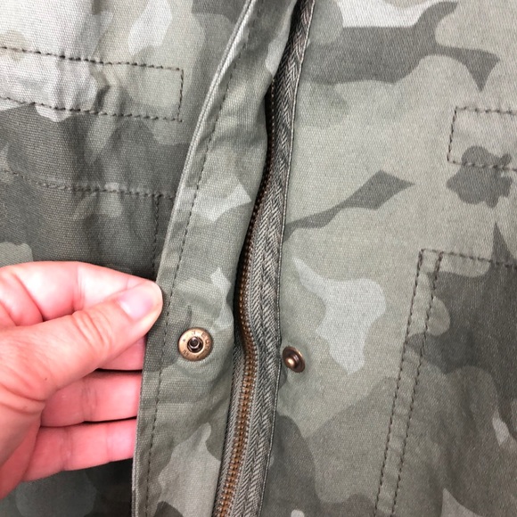 CAMO FLORAL PRINT JACKET - Picture 2 of 5